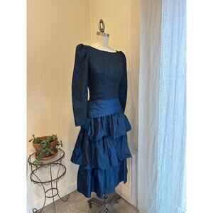 Bianchi Women’s Vintage Size 8 Teal Lace & Satin Tiered Cocktail Dress